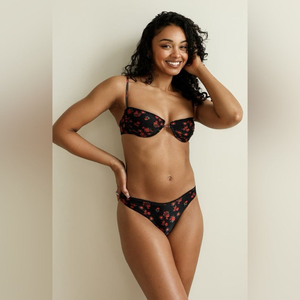 NWOT Dippin Daisys Heartbreaker Set